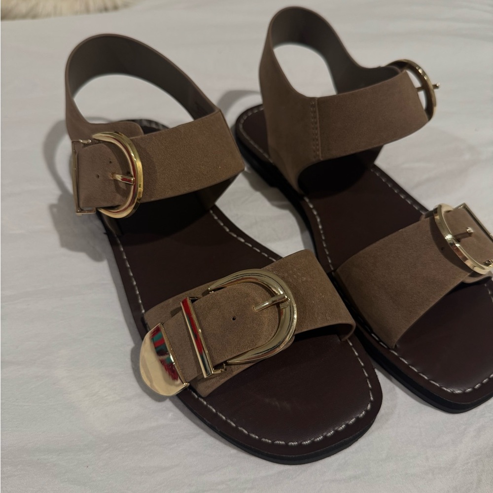 Sandals - Picture 4 of 4